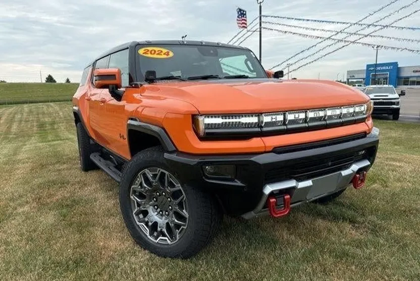 2024 Gmc Hummer EV SUV photo 1