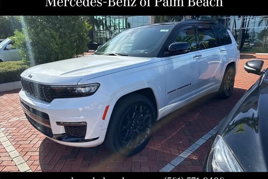 2023 Jeep Grand Cherokee L Summit photo 1