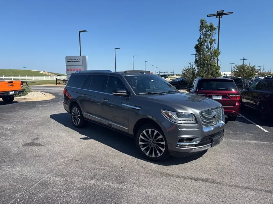 2021 Lincoln Navigator L Reserve photo 1