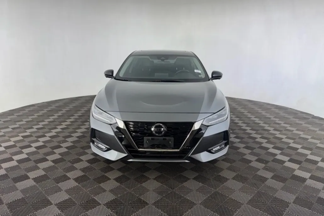 2023 Nissan Sentra SR photo 1