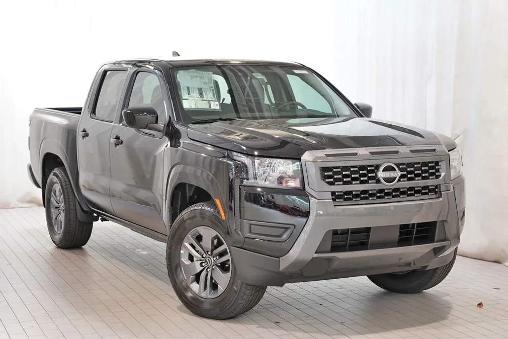 2025 Nissan Frontier SV photo 1