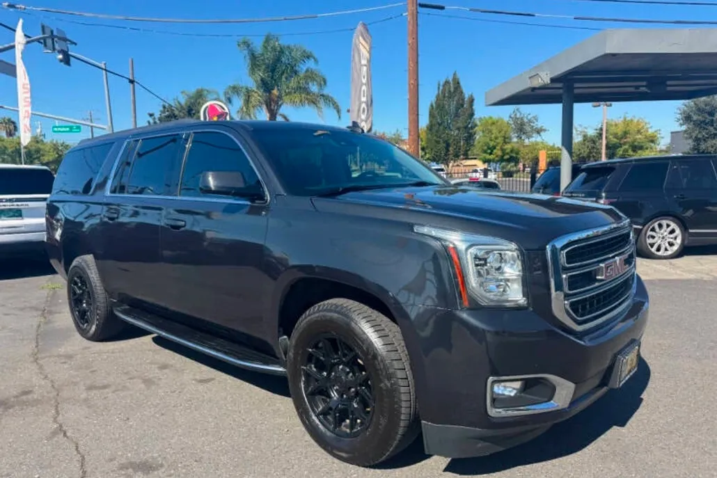 2020 Gmc Yukon XL SLT photo 1