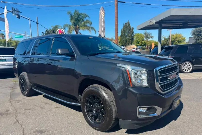 2020 Gmc Yukon XL SLT photo 1