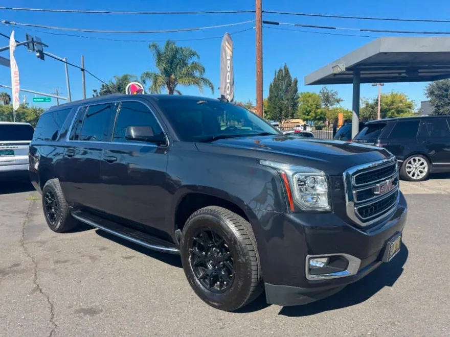 2020 Gmc Yukon XL SLT photo 1