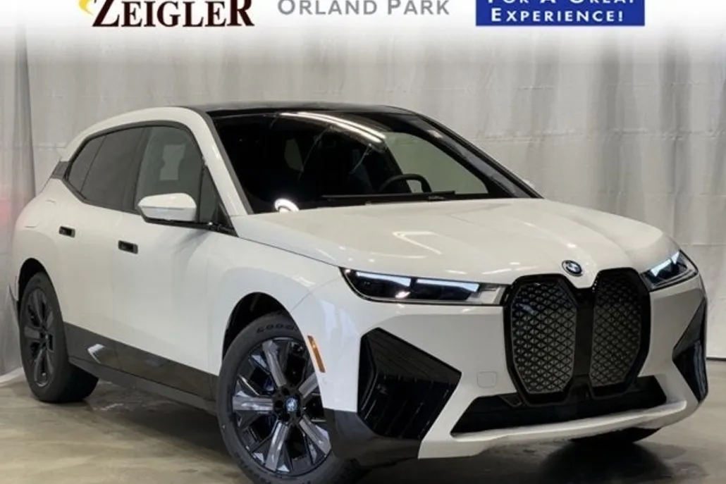 2025 Bmw iX photo 1
