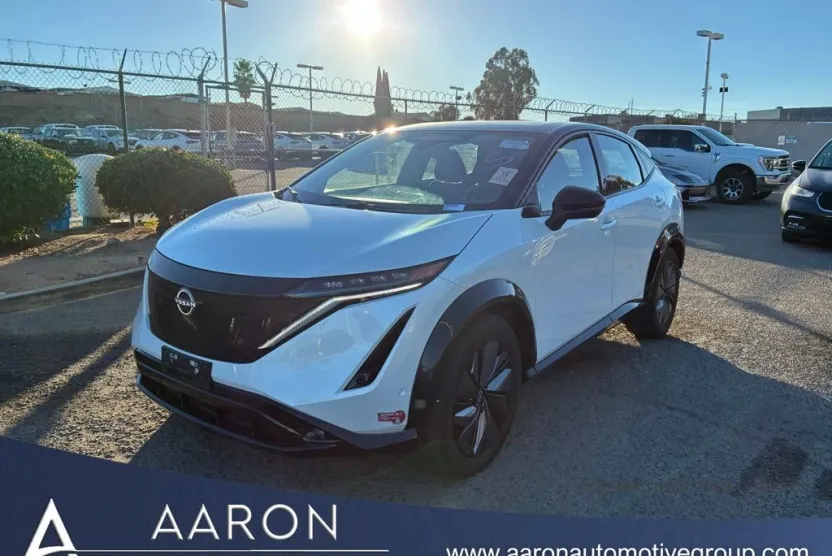 2023 Nissan ARIYA Platinum photo 1