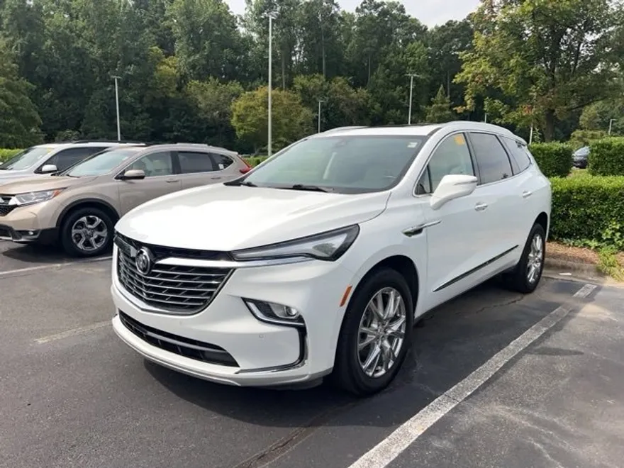 2023 Buick Enclave Essence photo 1