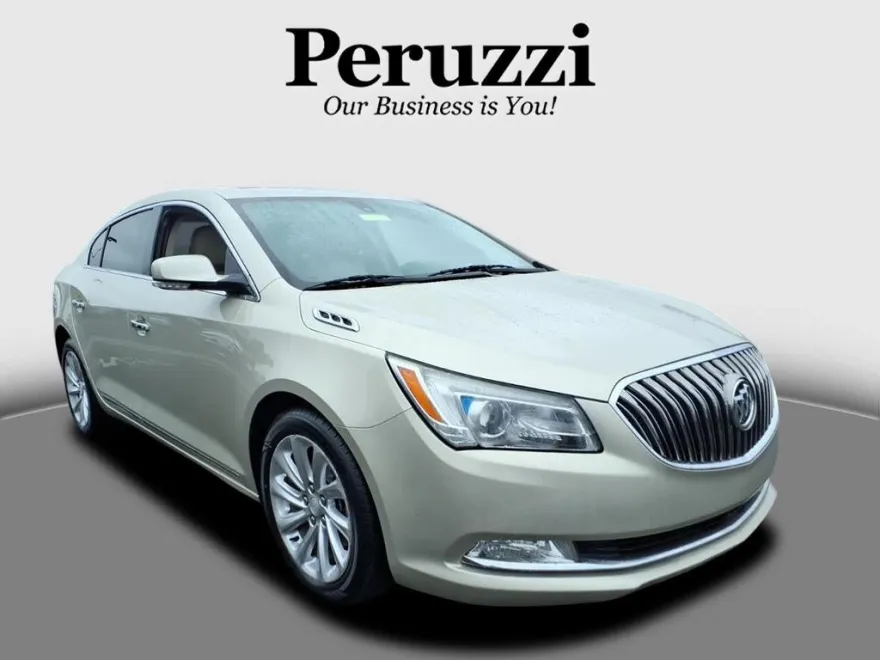 2015 Buick LaCrosse Leather photo 1
