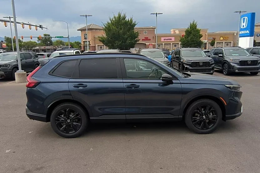 2026 Honda CR-V Hybrid Sport Touring photo 1
