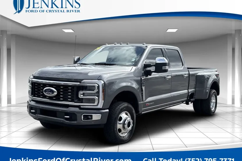 2024 Ford F-350 Platinum photo 1