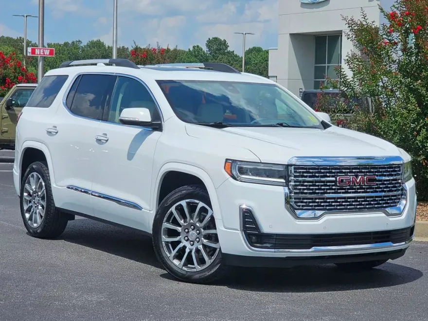 2023 Gmc Acadia Denali photo 1