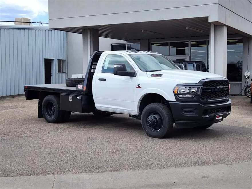 2024 Ram 3500 Tradesman photo 1