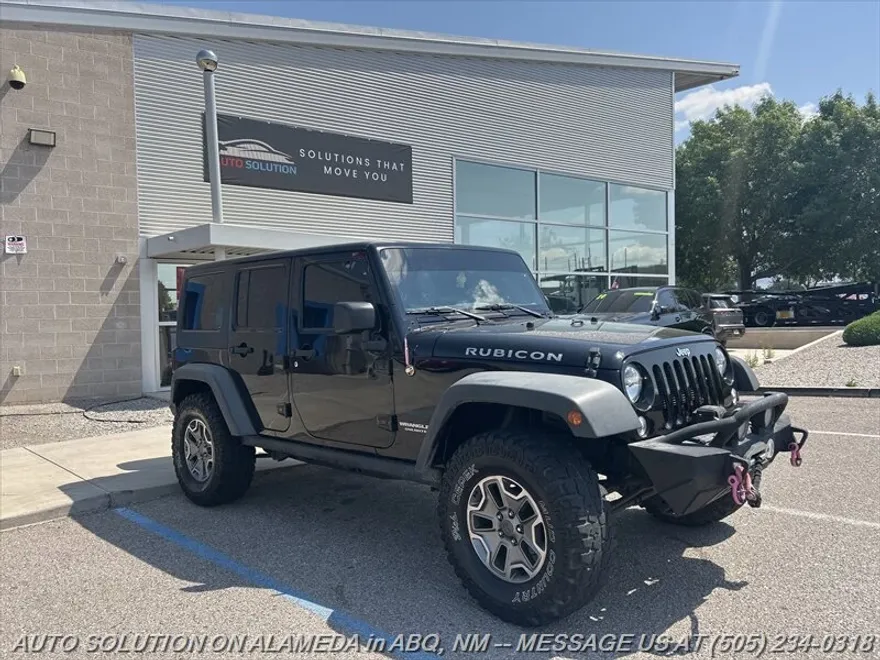 2016 Jeep Wrangler Unlimited Rubicon photo 1