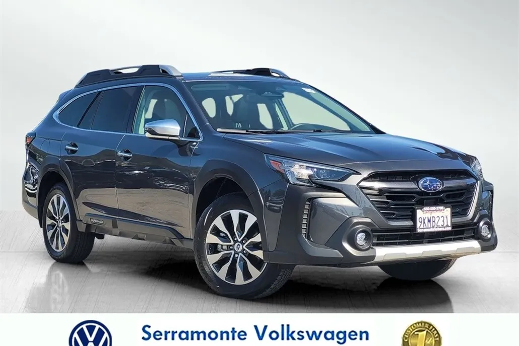 2024 Subaru Outback Touring photo 1