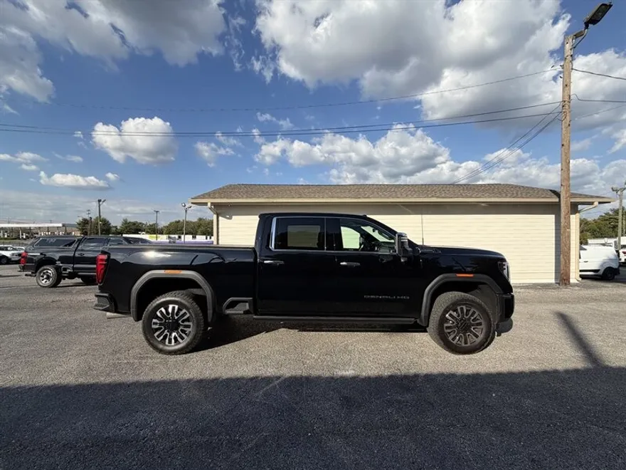 2025 Gmc Sierra 2500 Denali Ultimate photo 1