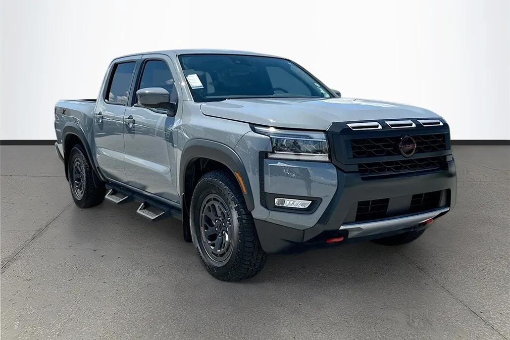 2025 Nissan Frontier PRO-X photo 1