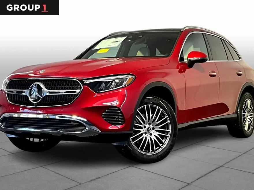 2025 Mercedes Benz GLC 300 4MATIC photo 1