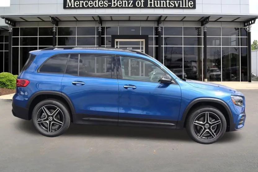 2024 Mercedes Benz GLB 250 photo 1