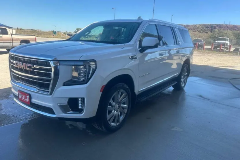 2021 Gmc Yukon XL SLT photo 1