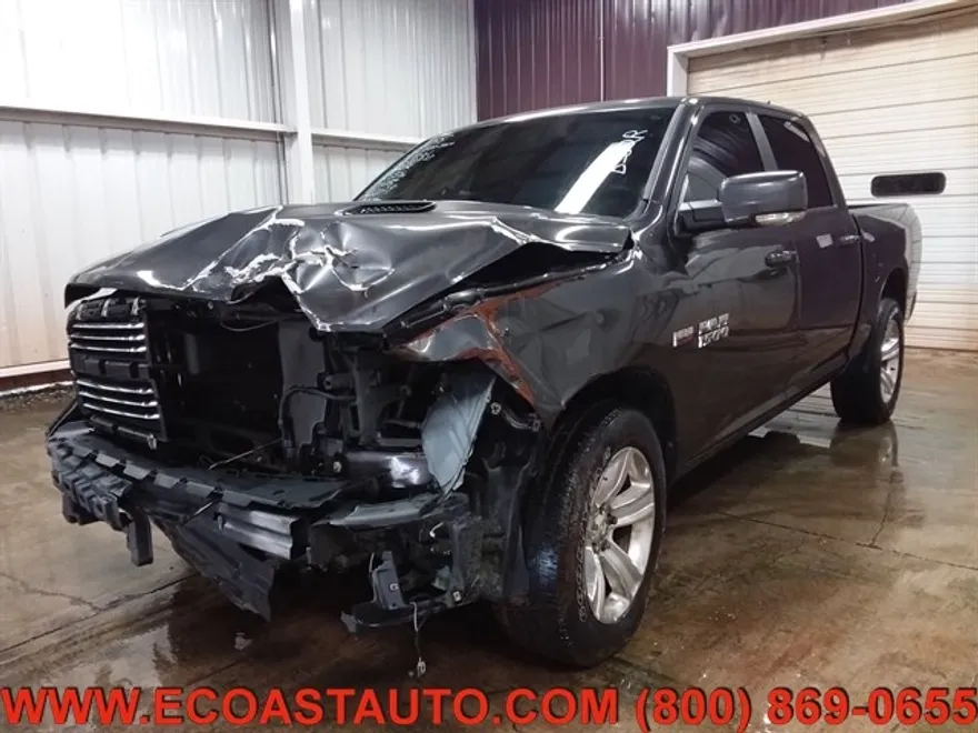2015 Ram 1500 Sport photo 1