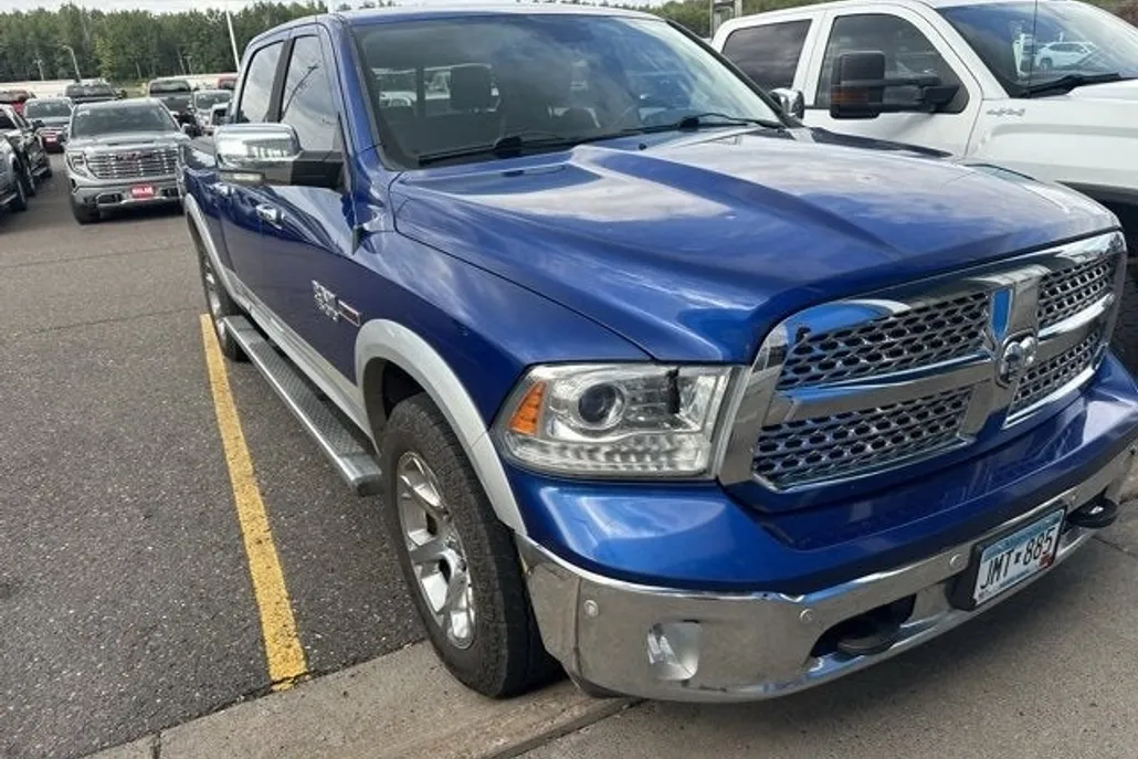 2015 Ram 1500 Laramie photo 1