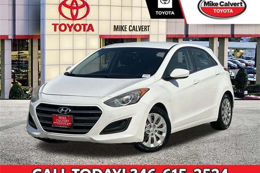 2016 Hyundai Elantra GT Base photo 1