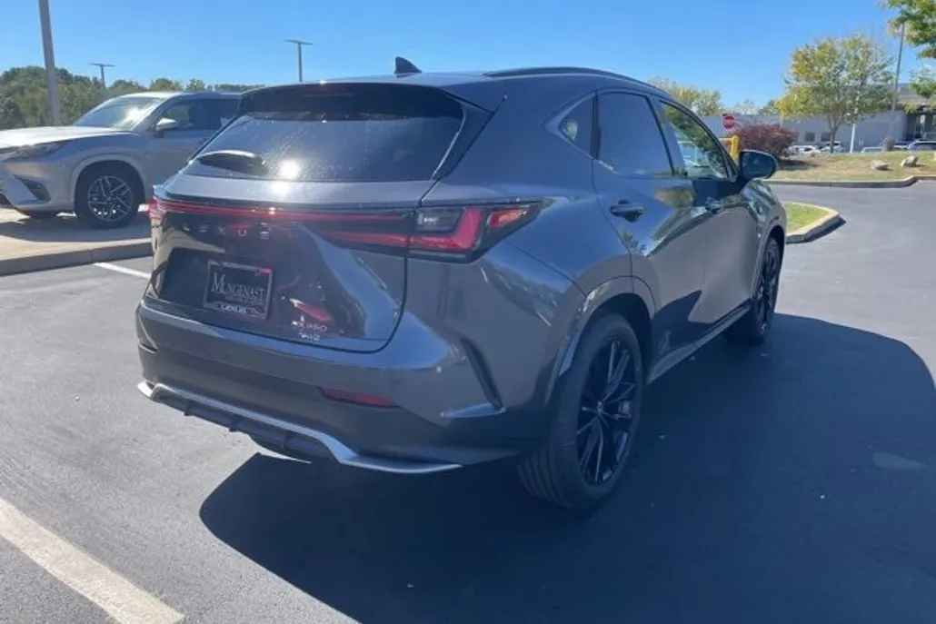 2026 Lexus NX 350 F SPORT Handling photo 1