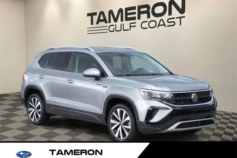2022 Volkswagen Taos SE photo 1