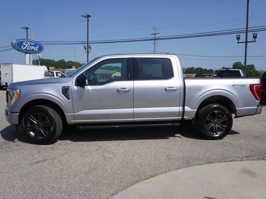2021 Ford F-150 XLT photo 1