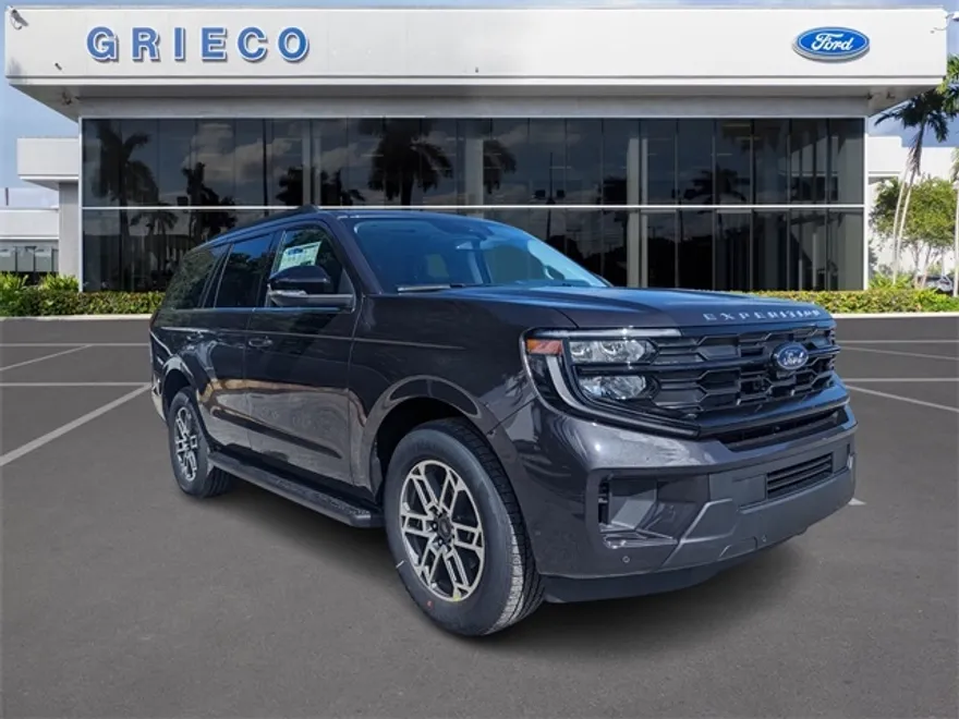 2025 Ford Expedition photo 1