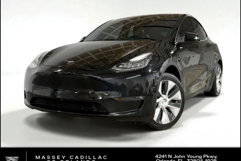 2021 Tesla Model Y Long Range photo 1
