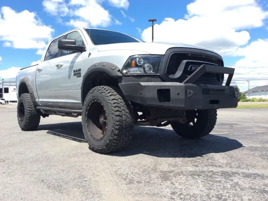 2019 Ram 1500 Classic SLT photo 1
