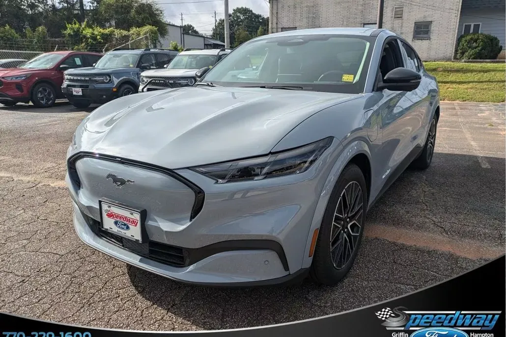 2025 Ford Mustang Mach-E Premium photo 1