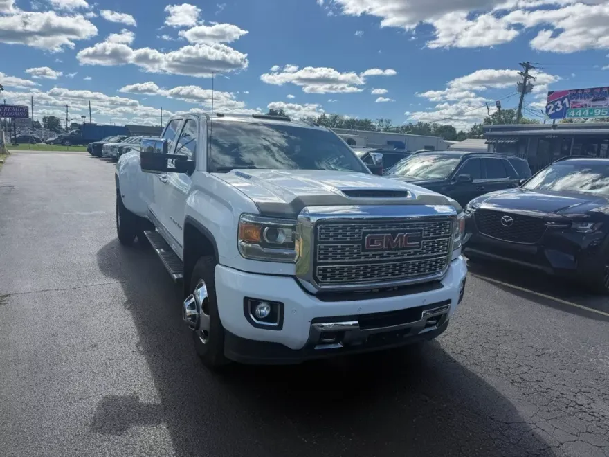 2019 Gmc Sierra 3500 Denali photo 1