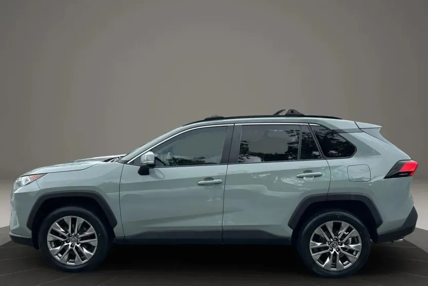 2020 Toyota RAV4 XLE Premium Sport photo 1