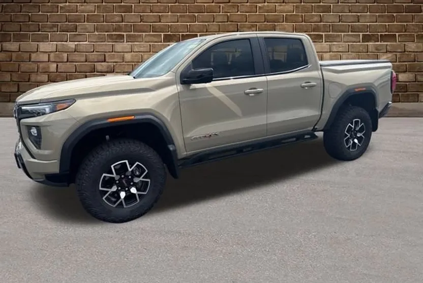 2024 Gmc Canyon AT4X photo 1