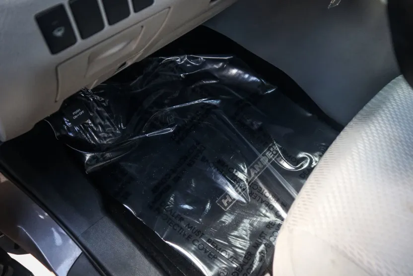 2019 Toyota Highlander LE photo 1