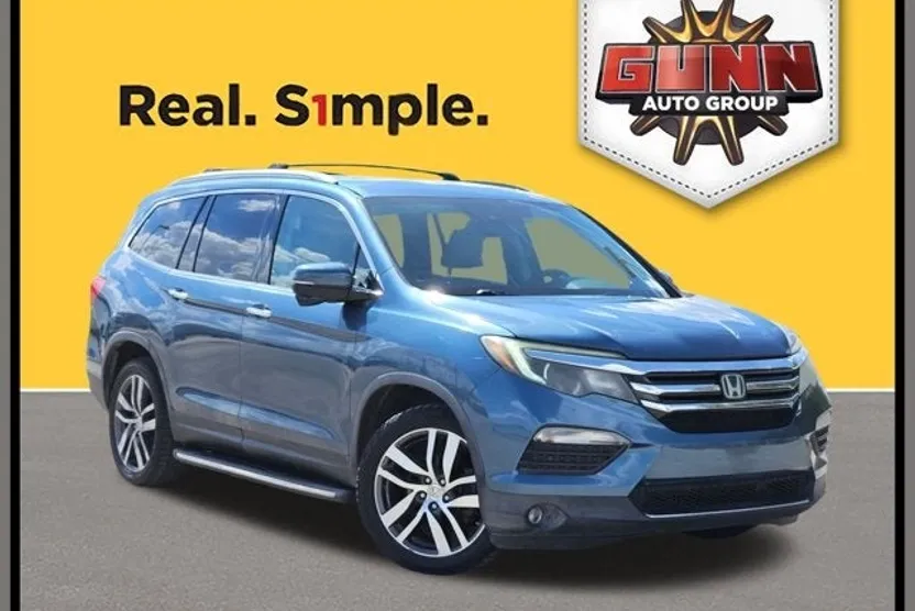 2016 Honda Pilot Touring photo 1