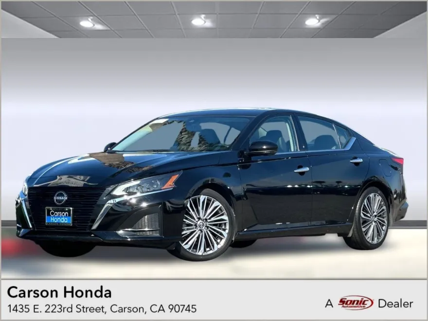 2024 Nissan Altima 2.5 SL photo 1