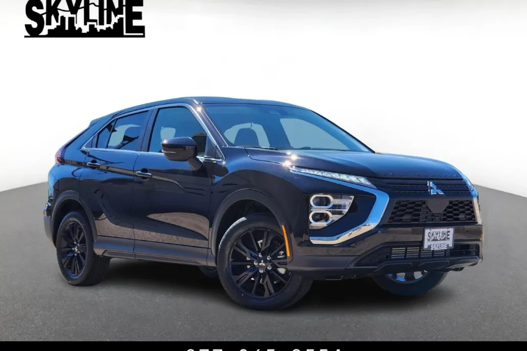 2025 Mitsubishi Eclipse Cross LE photo 1
