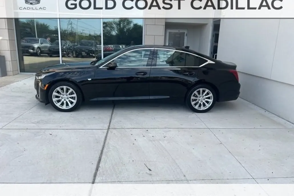 2022 Cadillac CT5 Luxury photo 1