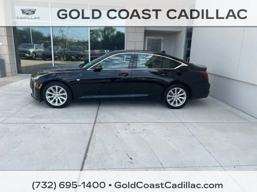 2022 Cadillac CT5 Luxury photo 1