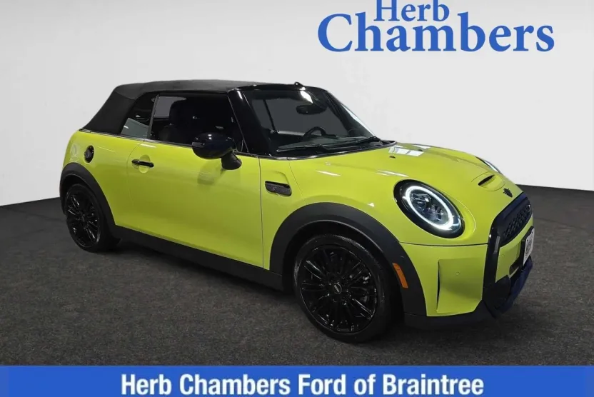 2024 Mini Cooper Convertible S photo 1