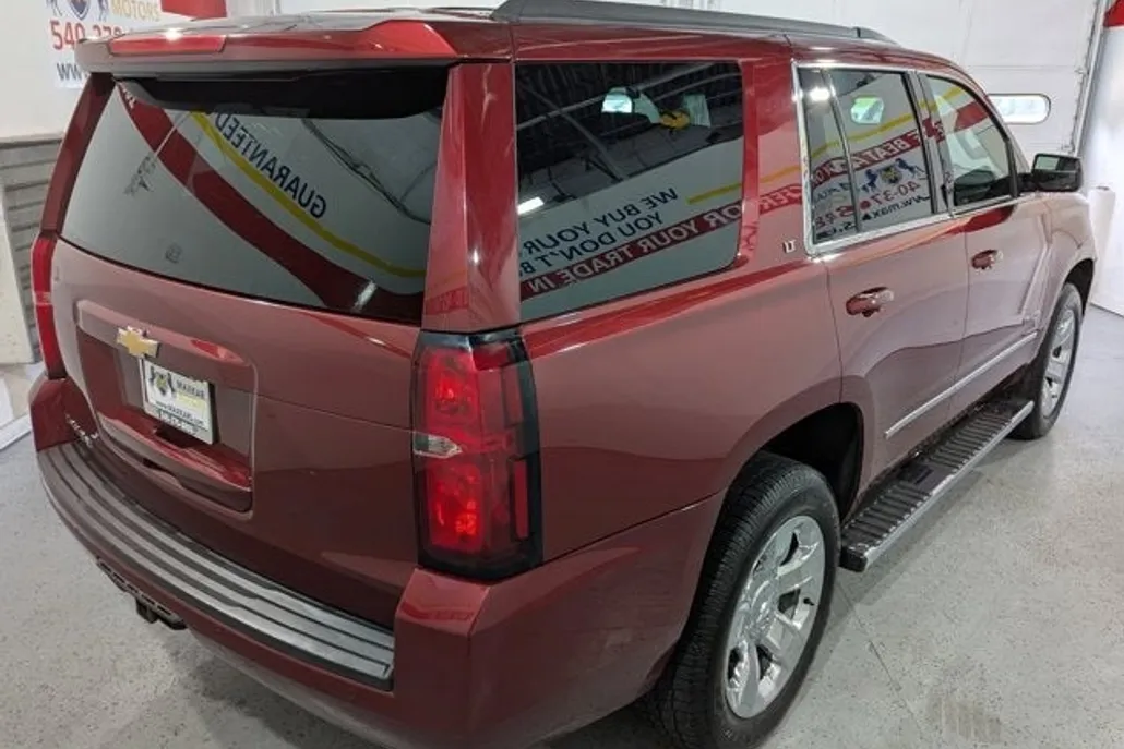 2018 Chevrolet Tahoe LT photo 1