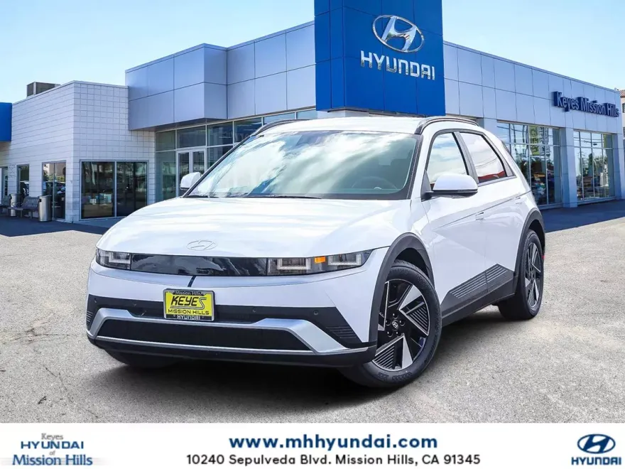 2025 Hyundai Ioniq 5 SEL photo 1