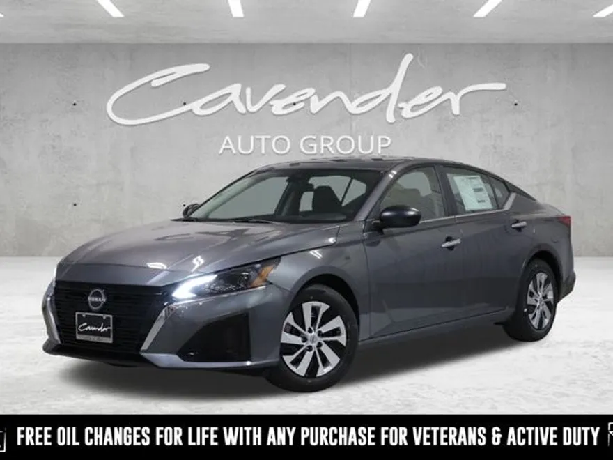 2025 Nissan Altima S photo 1