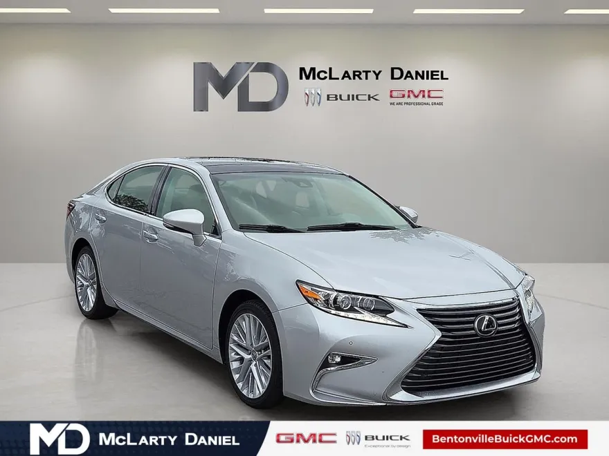 2016 Lexus ES 350 photo 1