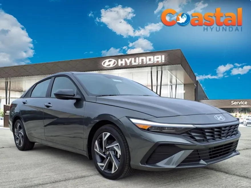 2025 Hyundai Elantra SEL Sport photo 1