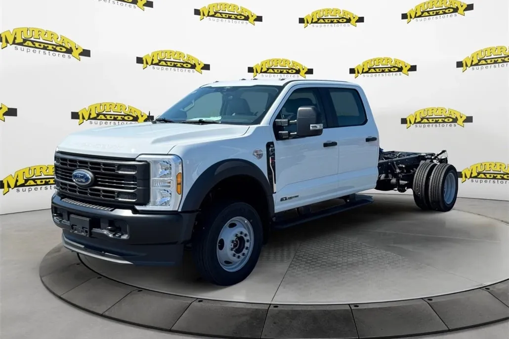 2025 Ford F-450 photo 1