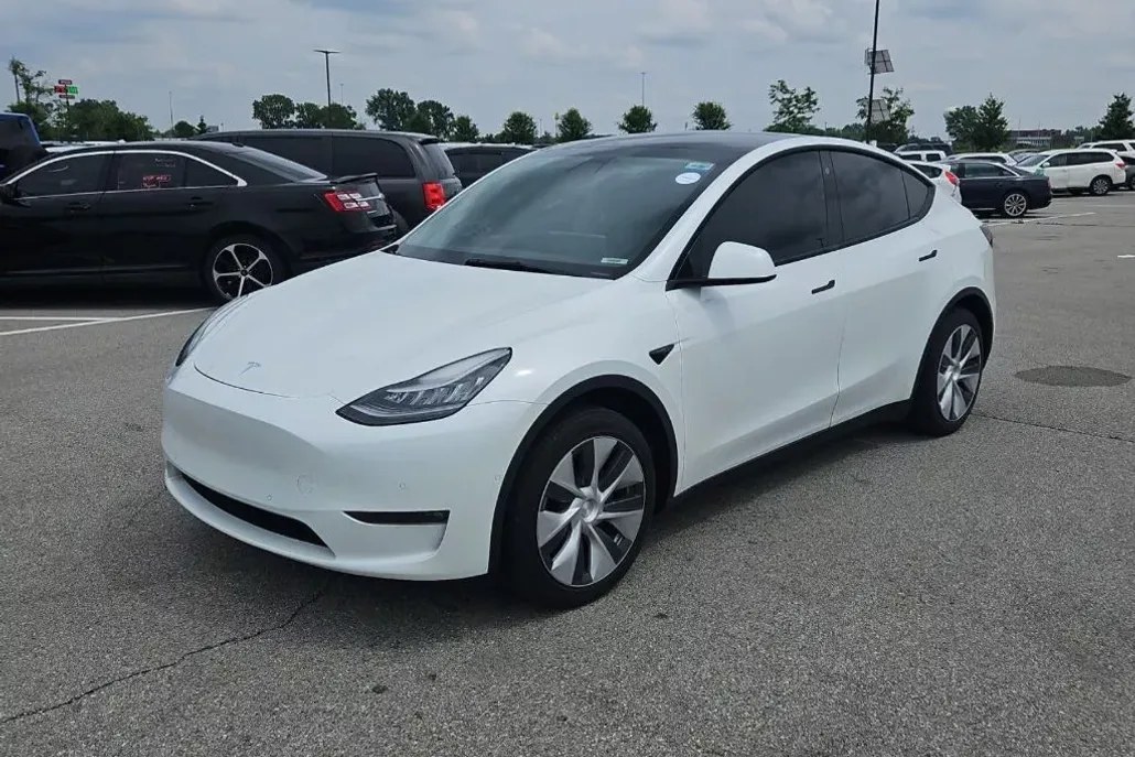2021 Tesla Model Y Long Range photo 1